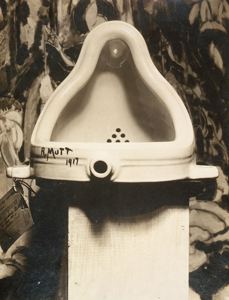 Marcel Duchamp, Fountain (1917), photographed by Alfred Stieglitz
